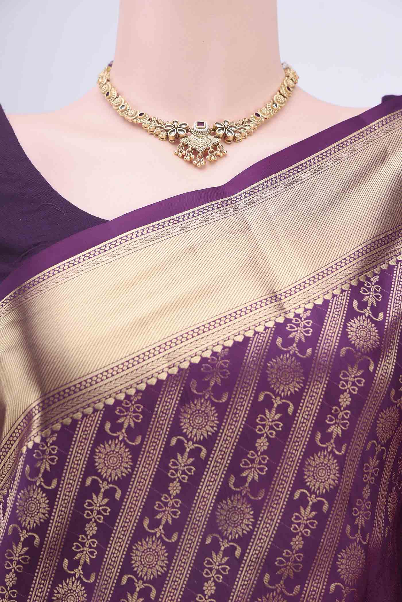 Violet Soft Silk Saree - Image 2