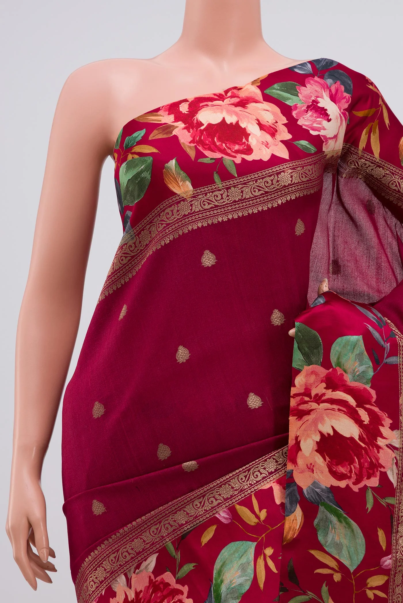 Magenta Tussar Silk Saree - Image 2
