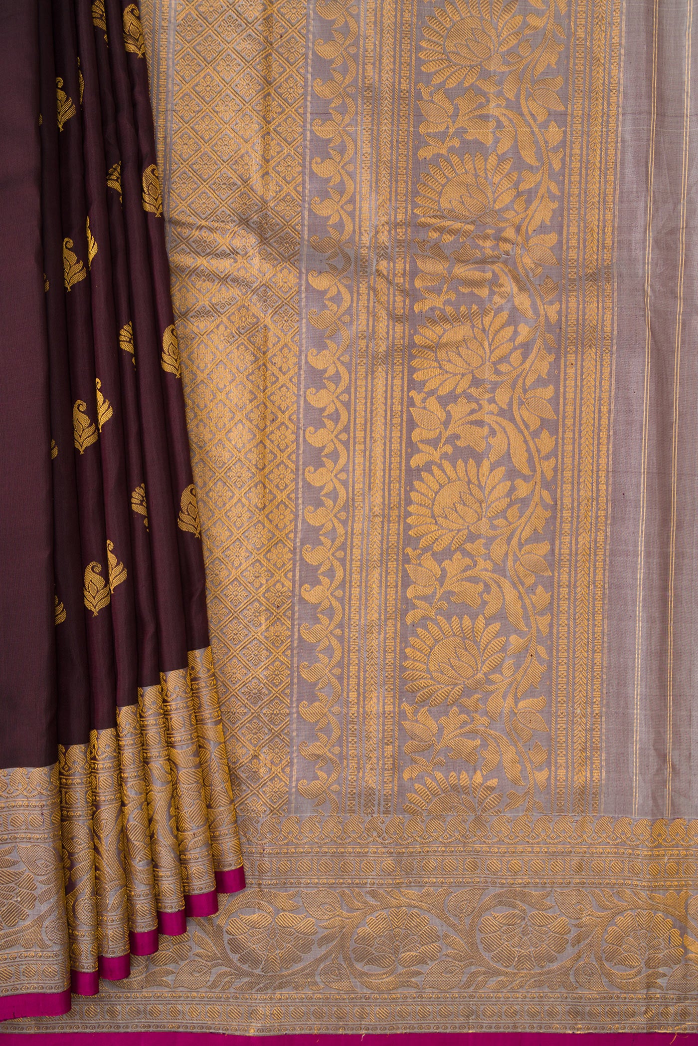 Coffee Brown Gadwal Silk Saree - Image 4