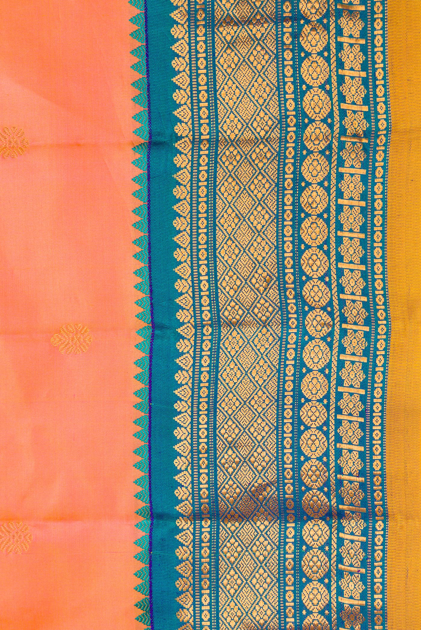 Peach with Yellow Color Gadwal Silk Saree - Image 3