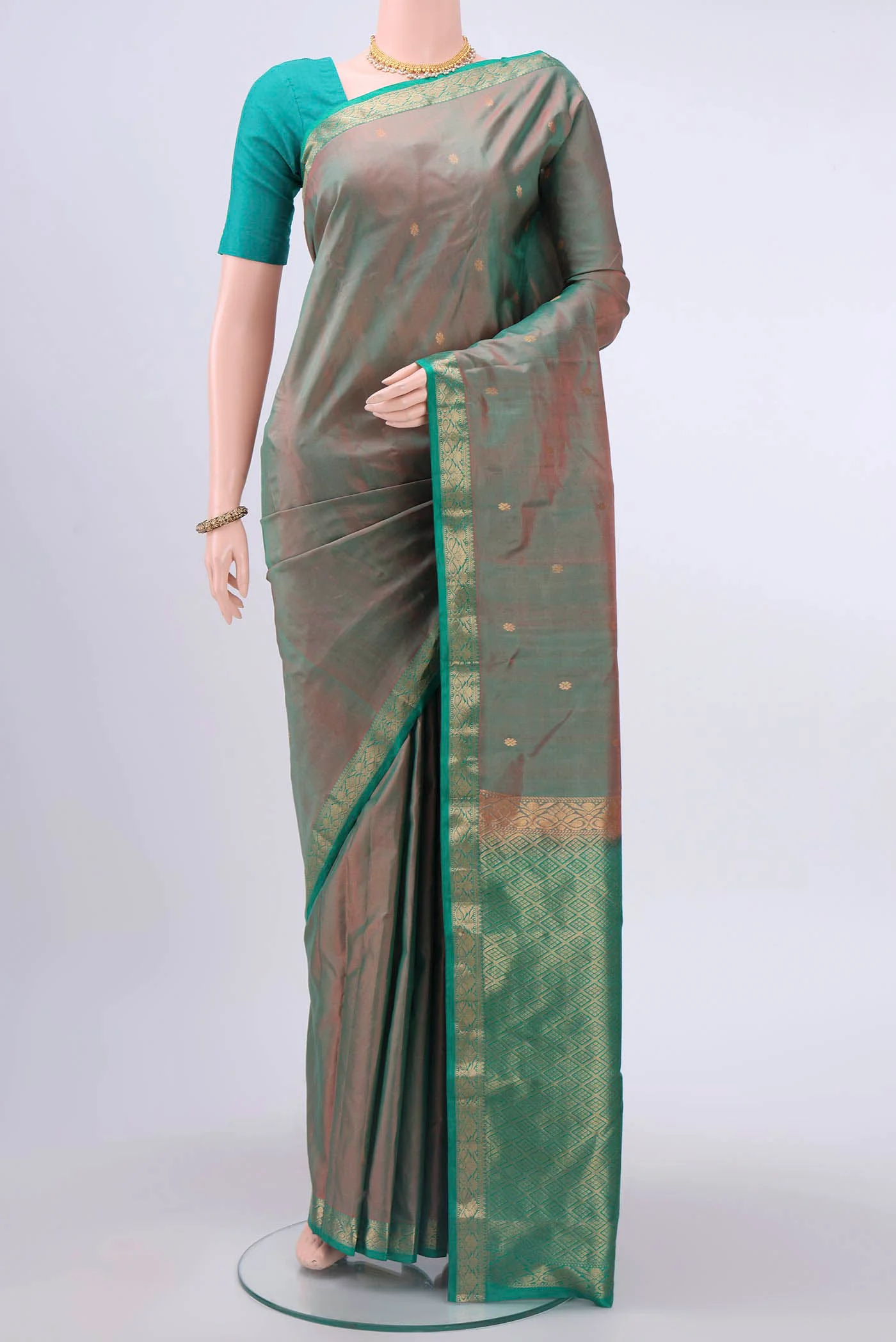 Green with Coral Color Kanchipuram Silk Saree