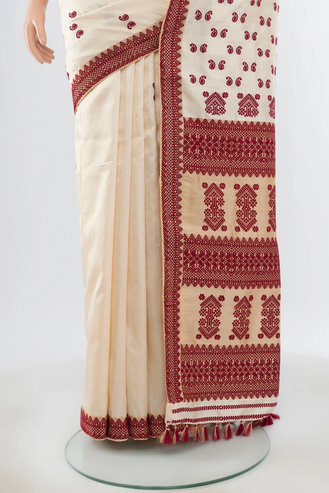 Cream Assam Silk Saree - Image 3