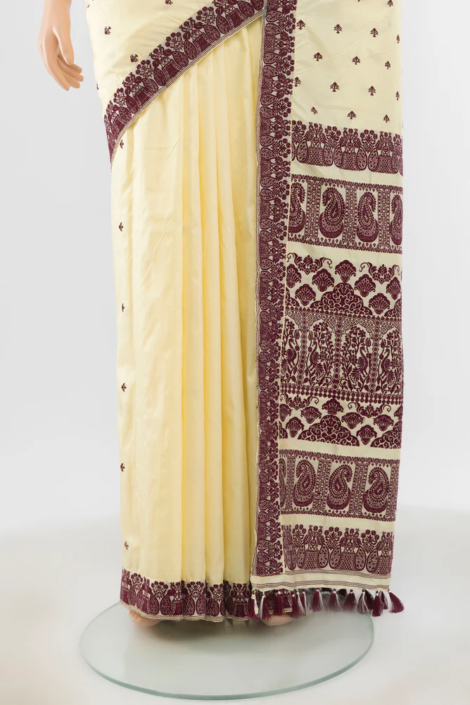 Cream Assam Silk Saree - Image 3