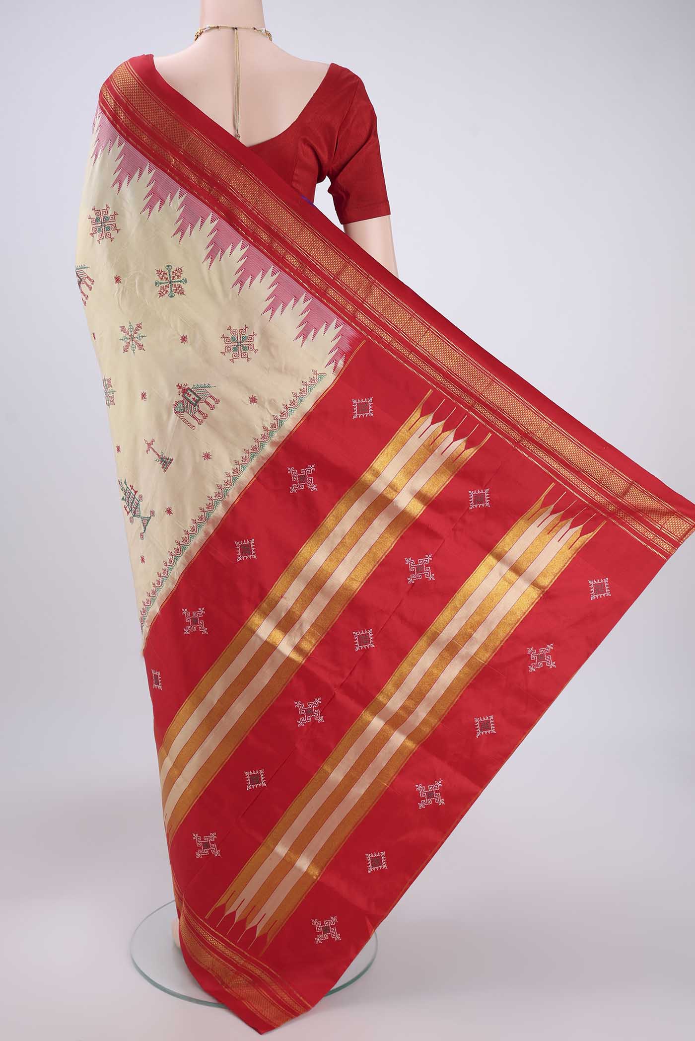 Cream Bangalore Silk Saree - Image 3