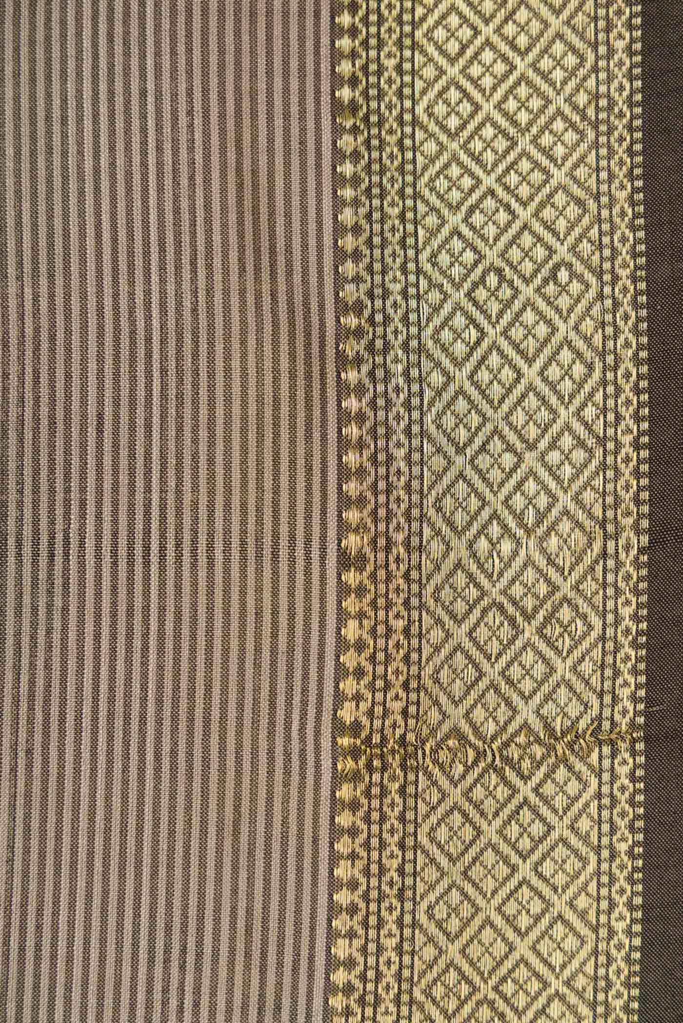 Grey Maheshwari Silk Saree - Image 3