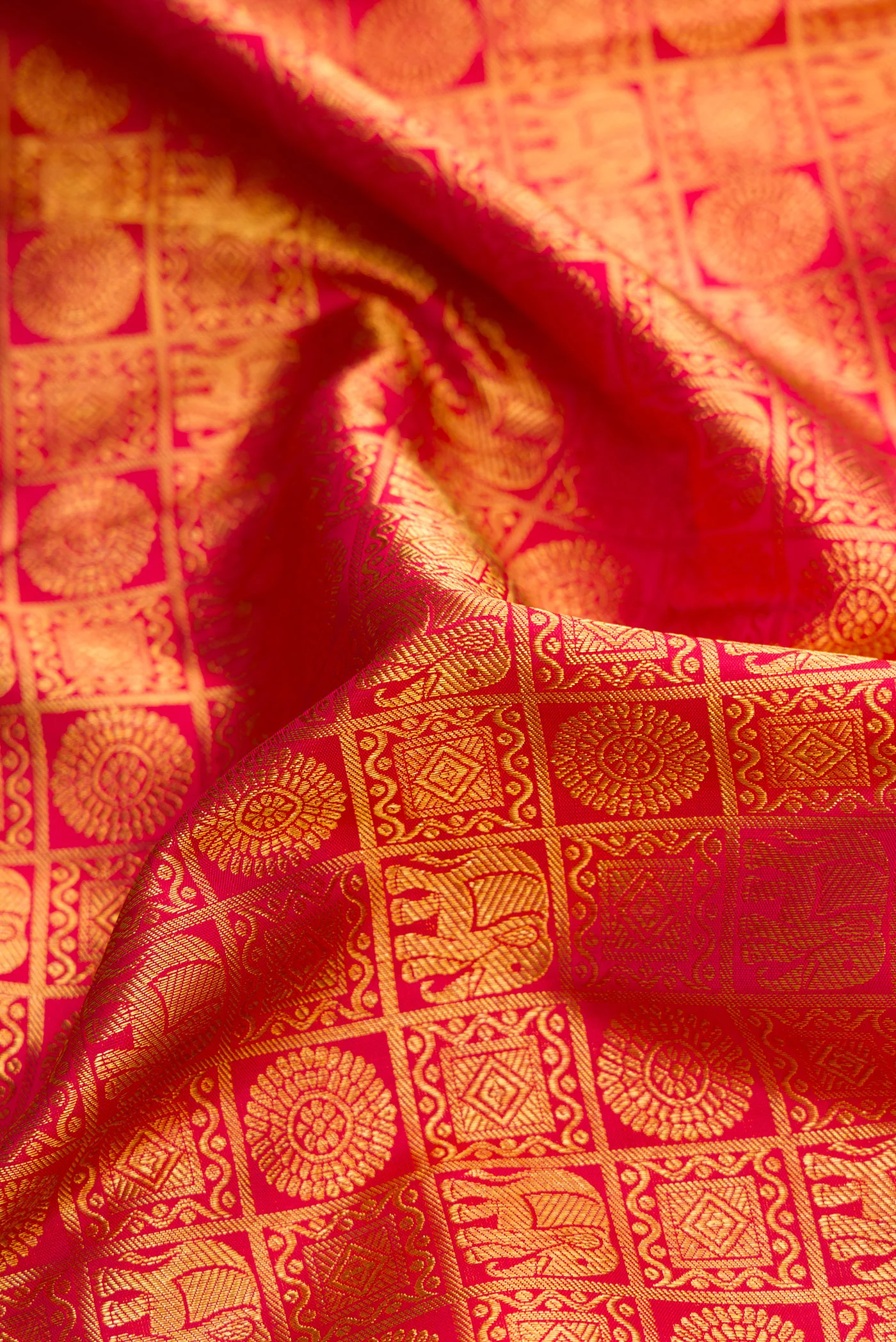 Red Kanchipuram Silk Saree - Image 2