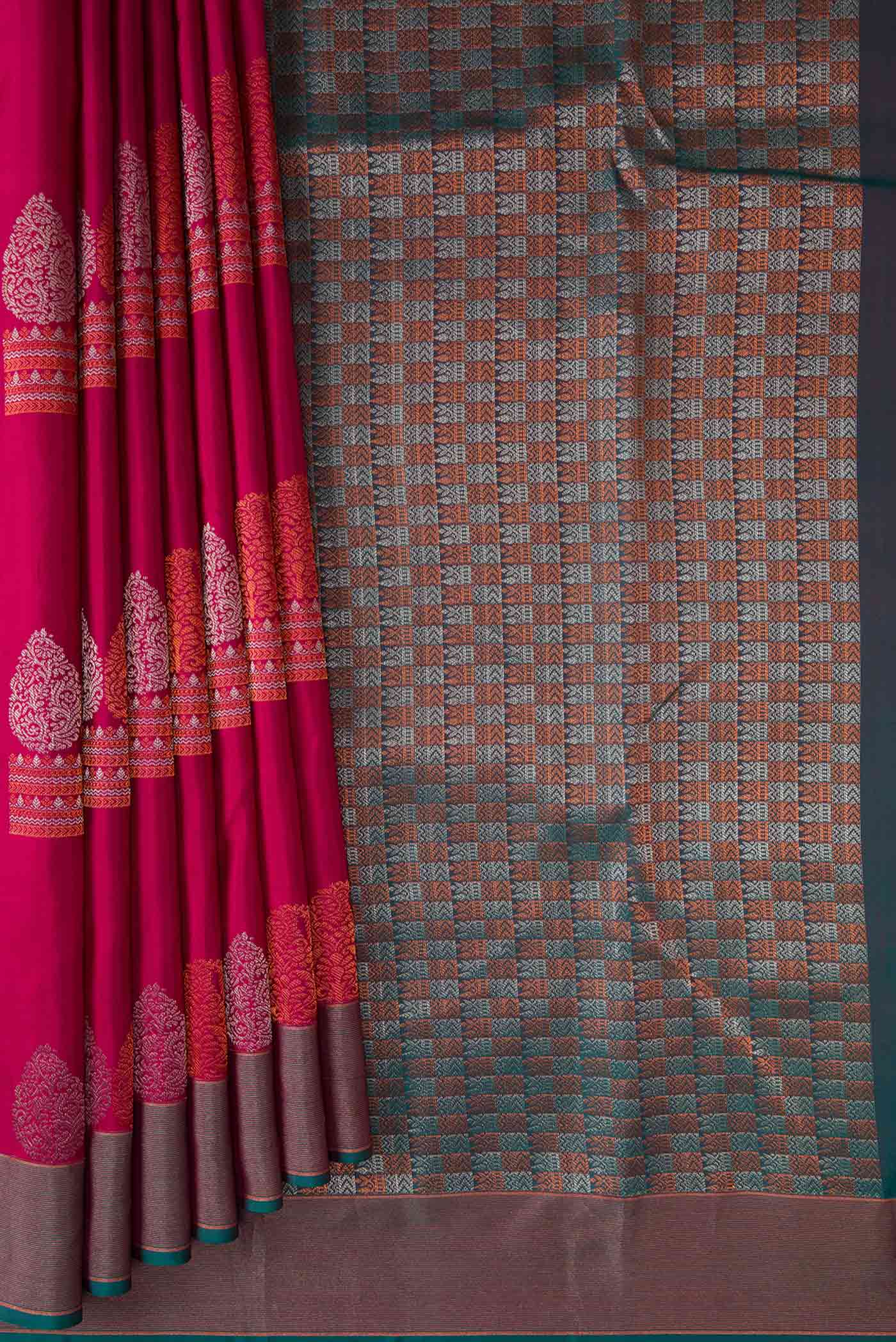 Dark Pink Dual Tone Kanchipuram Silk Saree - Image 4