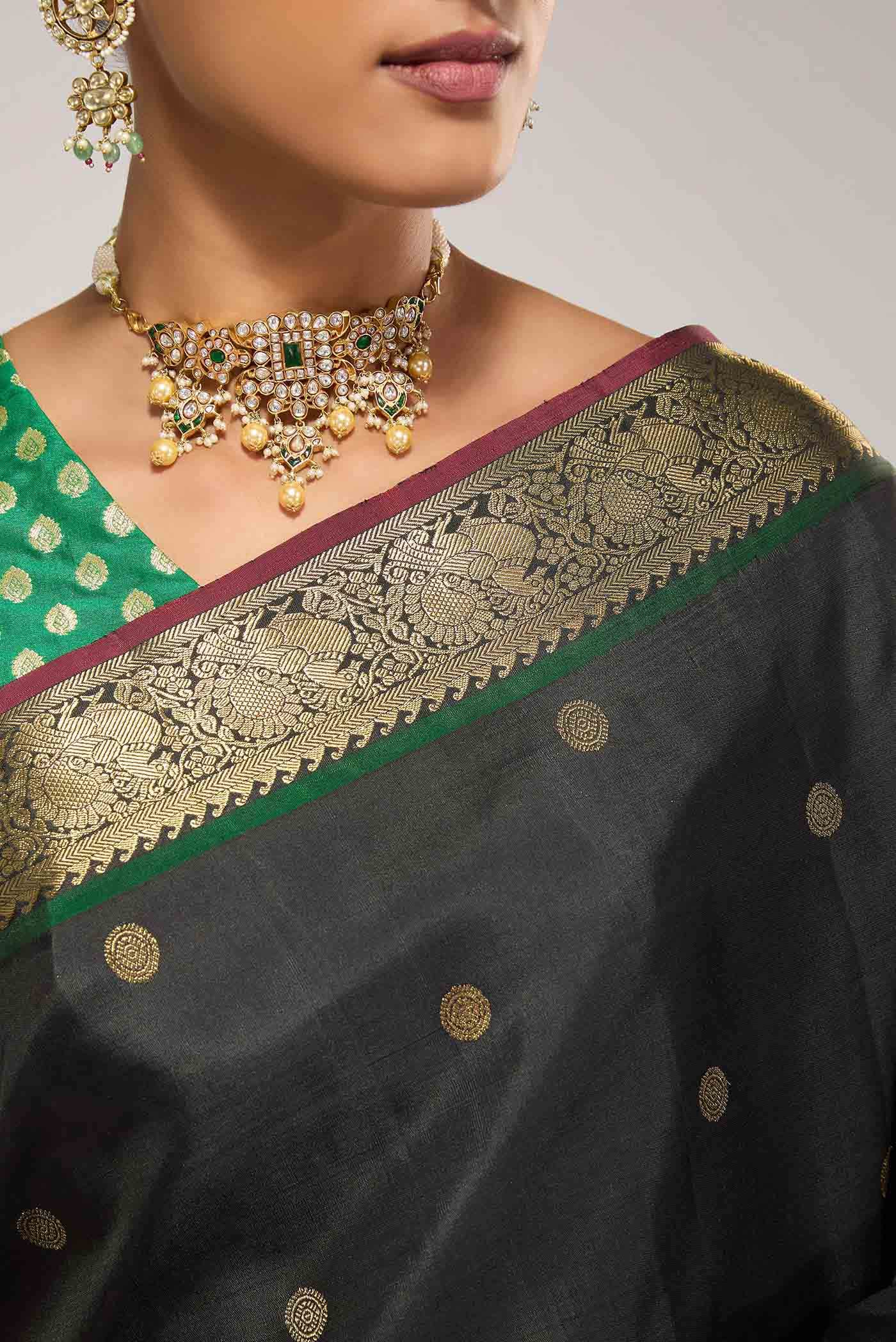 Dvisha-Pure Silk Pure Gold Zari Black Kanchipuram Saree - Image 2