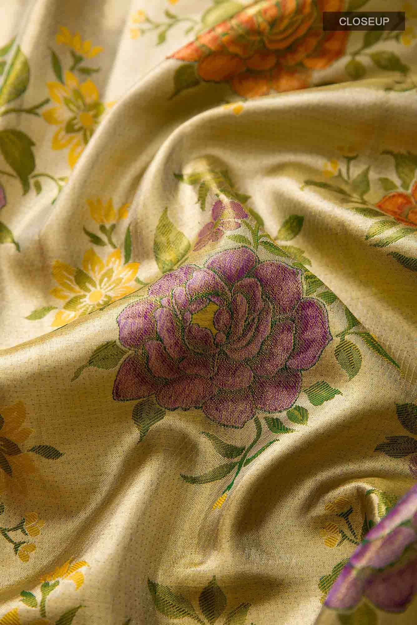 Gold Dual Tone Kanjivaram Tissue Silk Saree - Image 3