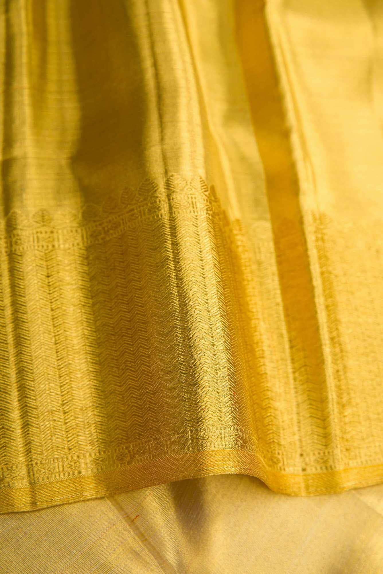 Pure Silk Pure Zari Gold Dual Tone Kanjivaram Tissue Saree - Image 6