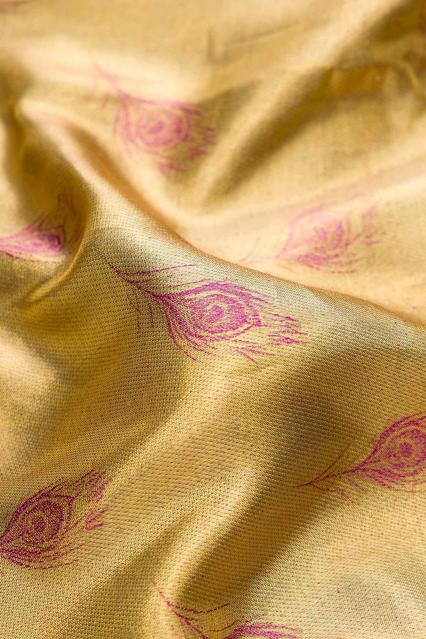 Gold Kanjivaram Tissue Silk Saree - Image 2