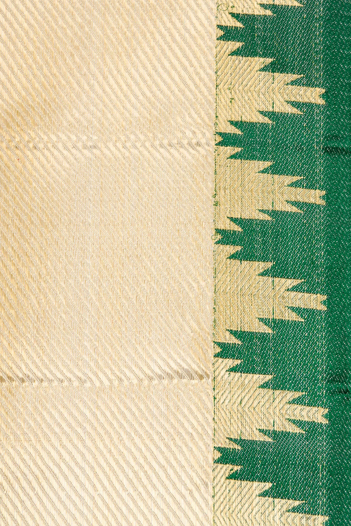 Gold Dual Tone Kanjivaram Tissue Silk Saree - Image 3