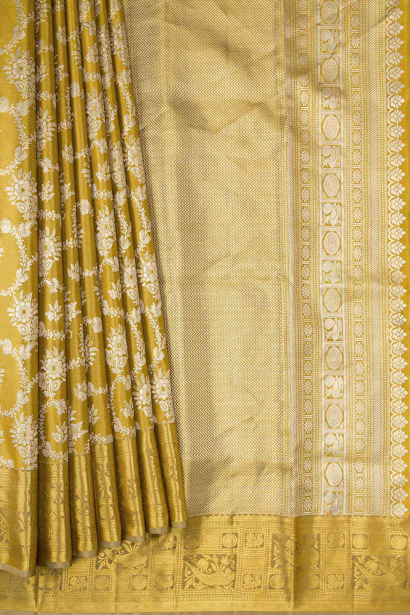 Golden Dual Tone Kanjivaram Tissue Silk Saree - Image 4