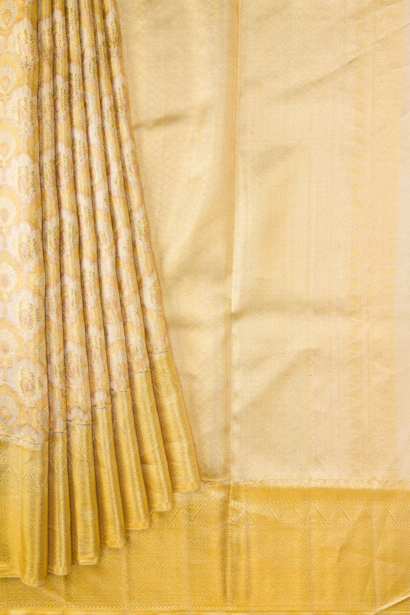Gold Dual Tone Kanjivaram Tissue Silk Saree - Image 4