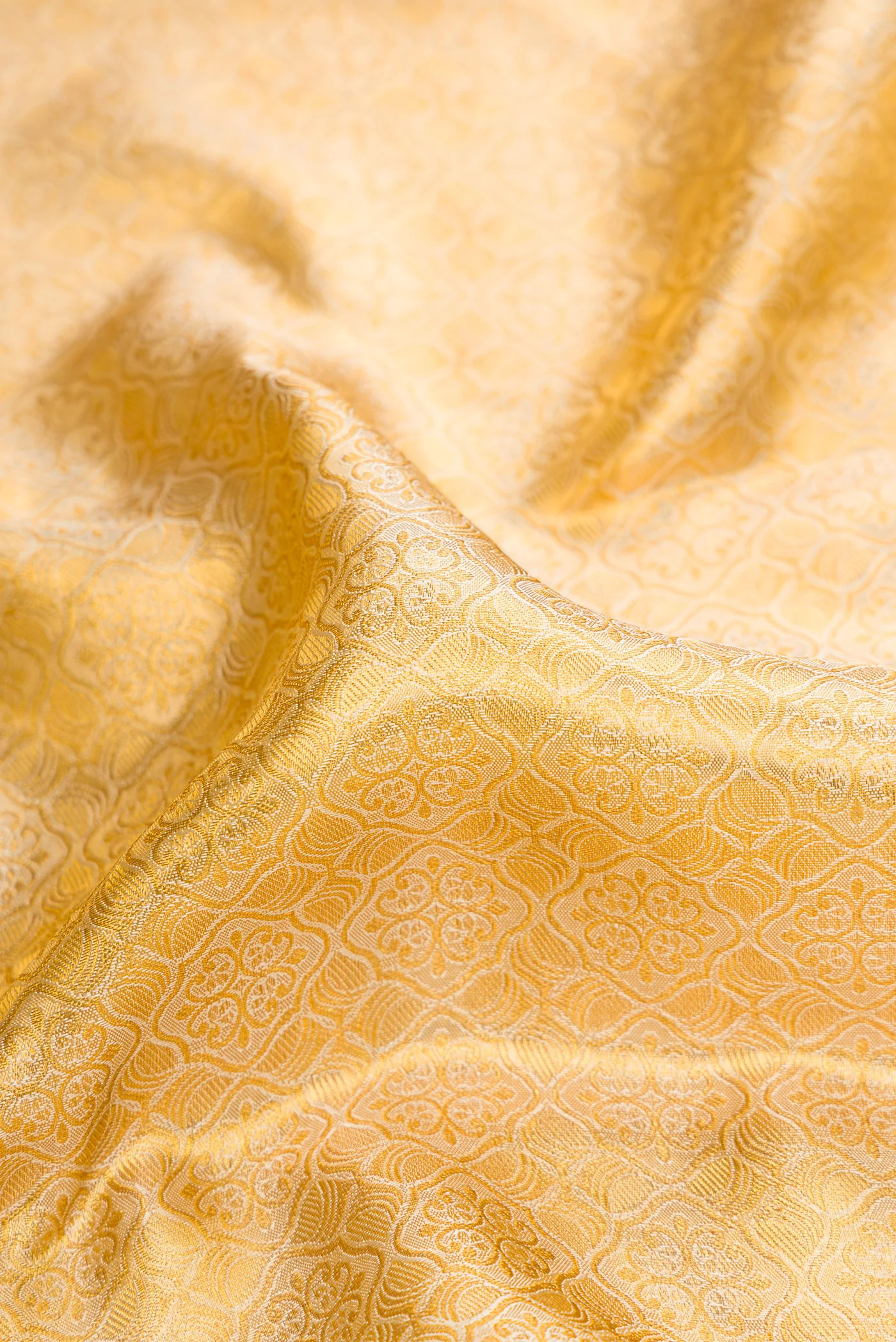 Gold Kanjivaram Tissue Silk Saree - Image 2