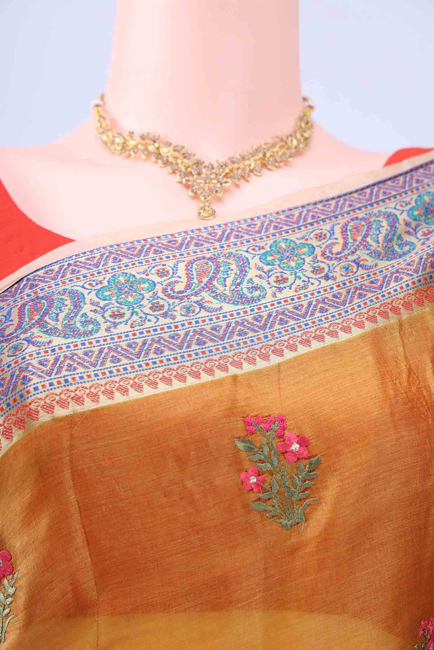 Golden Banarasi Silk Saree - Image 3