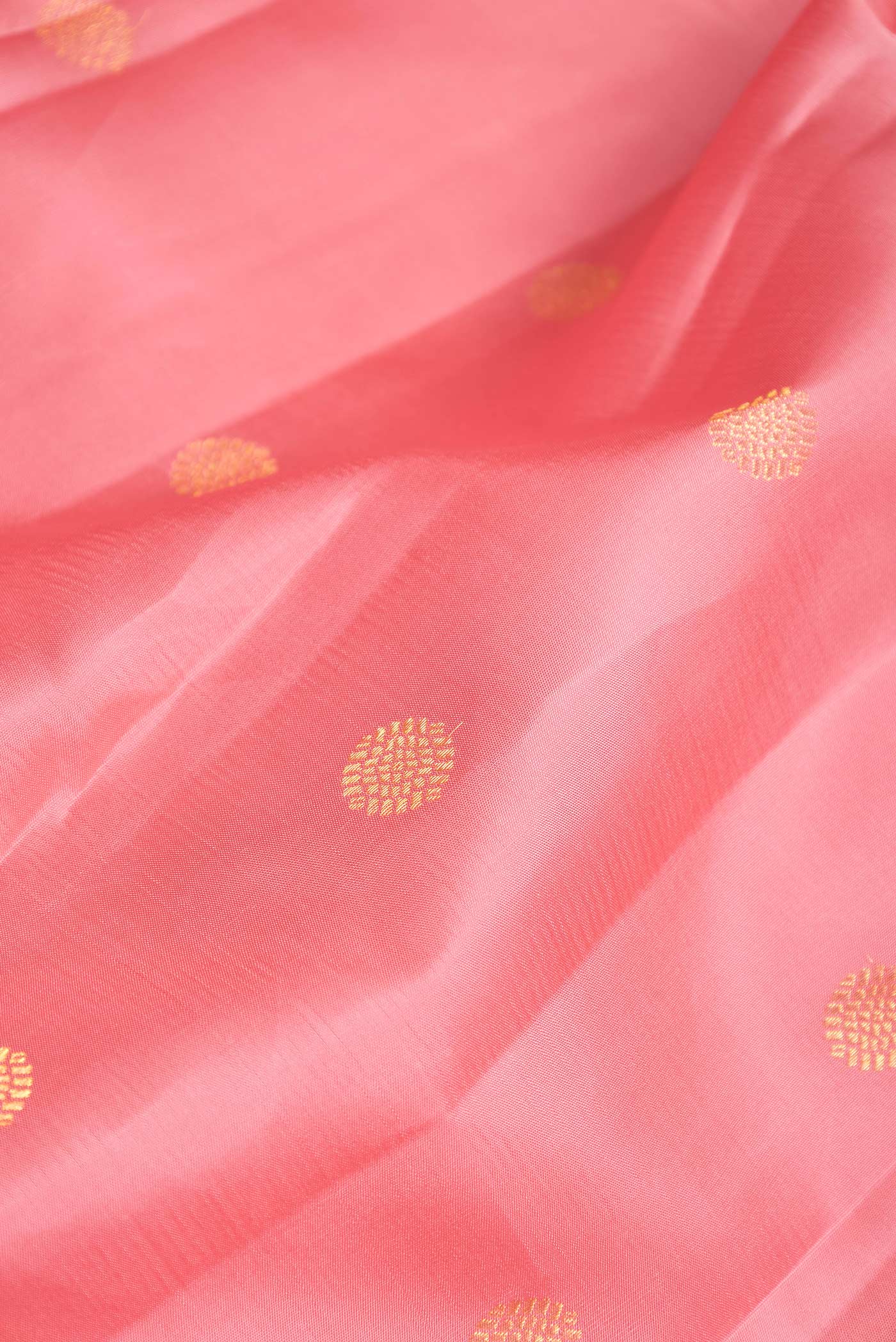 Golden Peach Dual Tone Kanjivaram Saree - Image 2