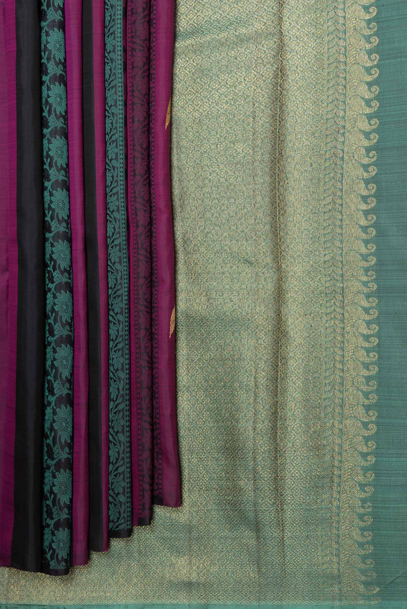 Green and Pink Color Kanchipuram Silk Saree - Image 4