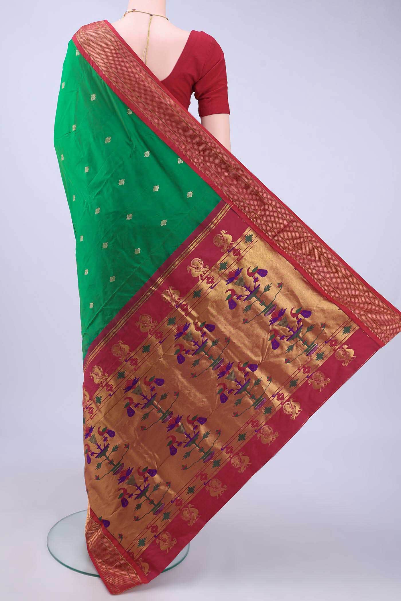 Green Blended Bangalore Silk - kadyal Saree - Image 2