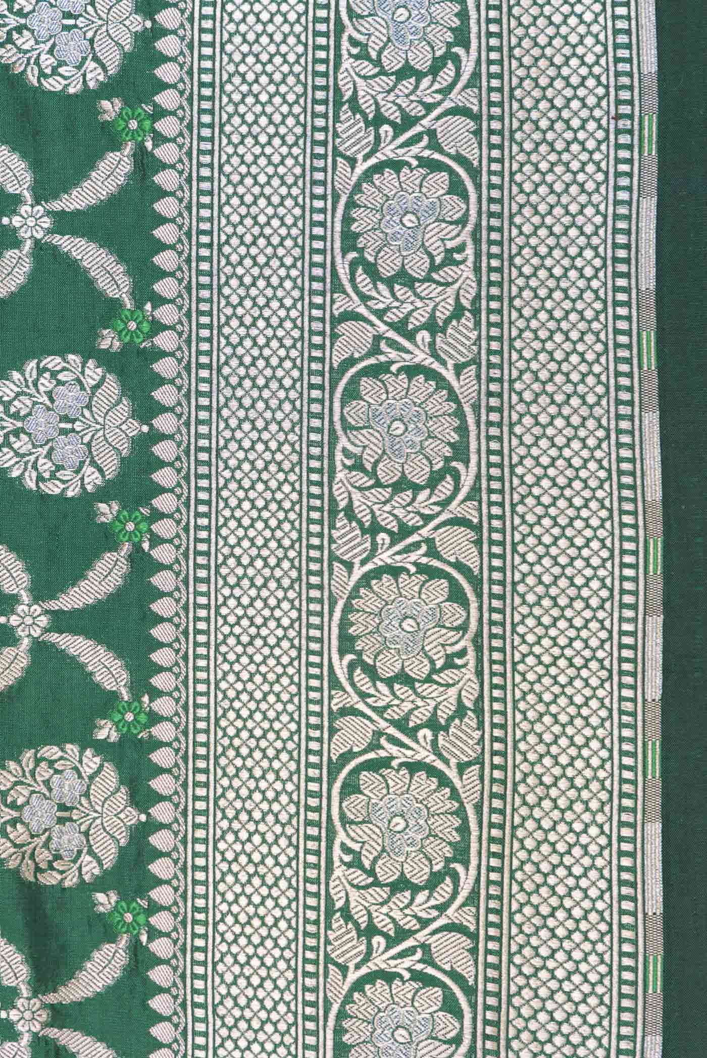 Green Dual Tone Banarasi Silk Saree - Image 3