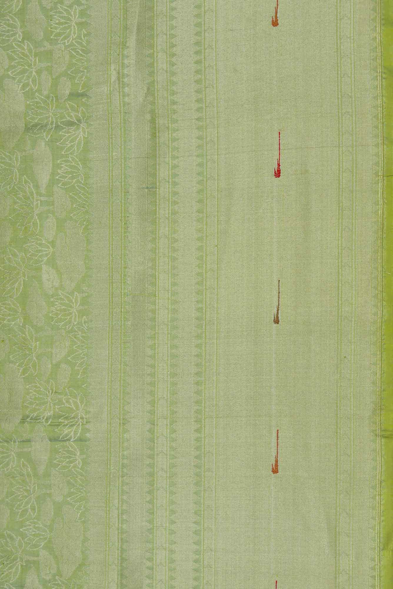 Green Dual Tone Banarasi Silk Saree - Image 5