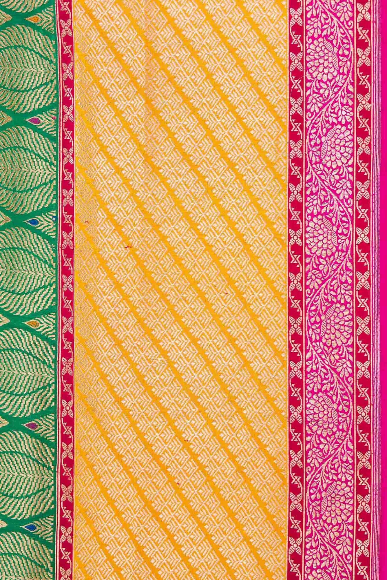 Green Dual Tone Banarasi Silk Saree - Image 5