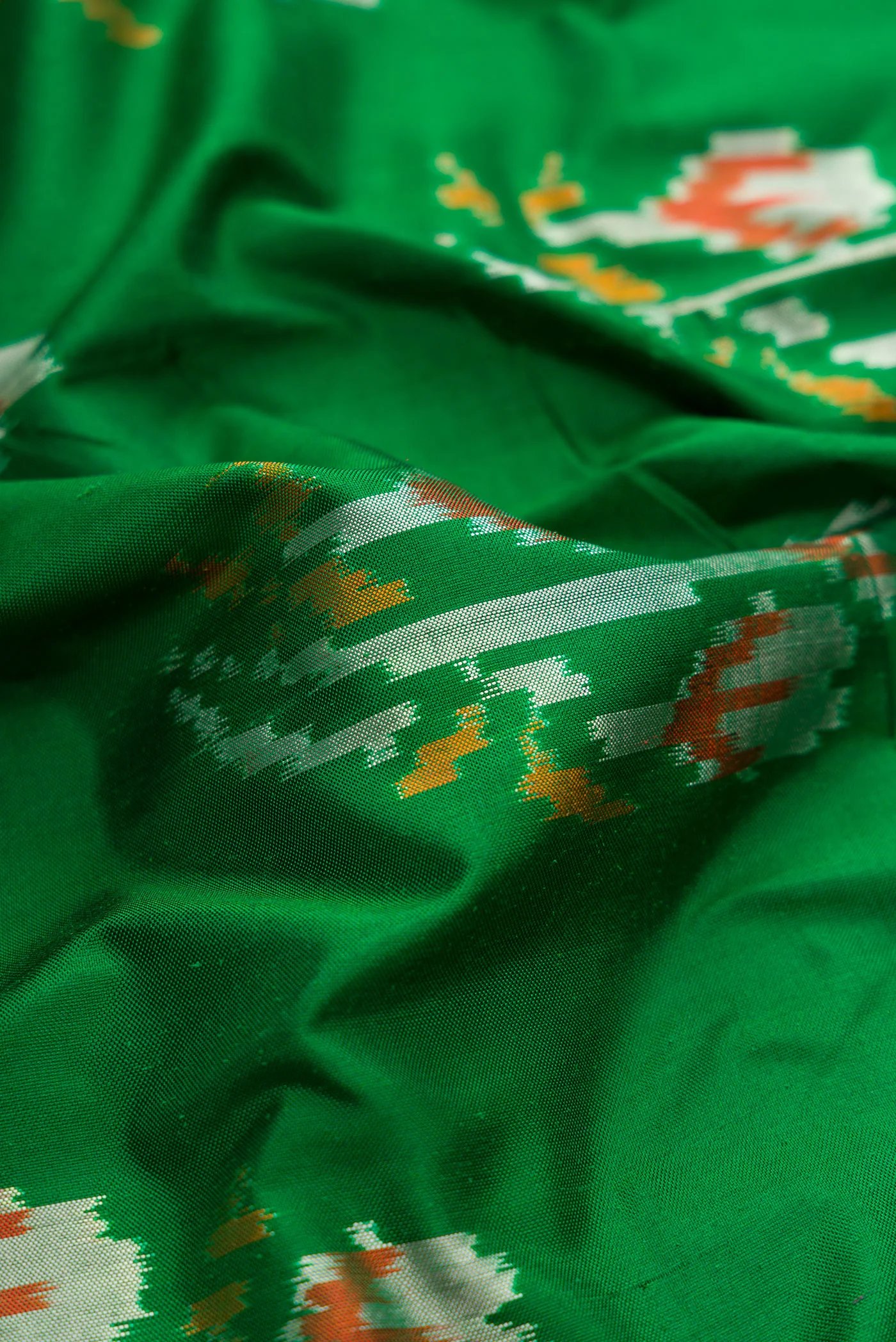 Green Pochampally Silk Saree - Image 2