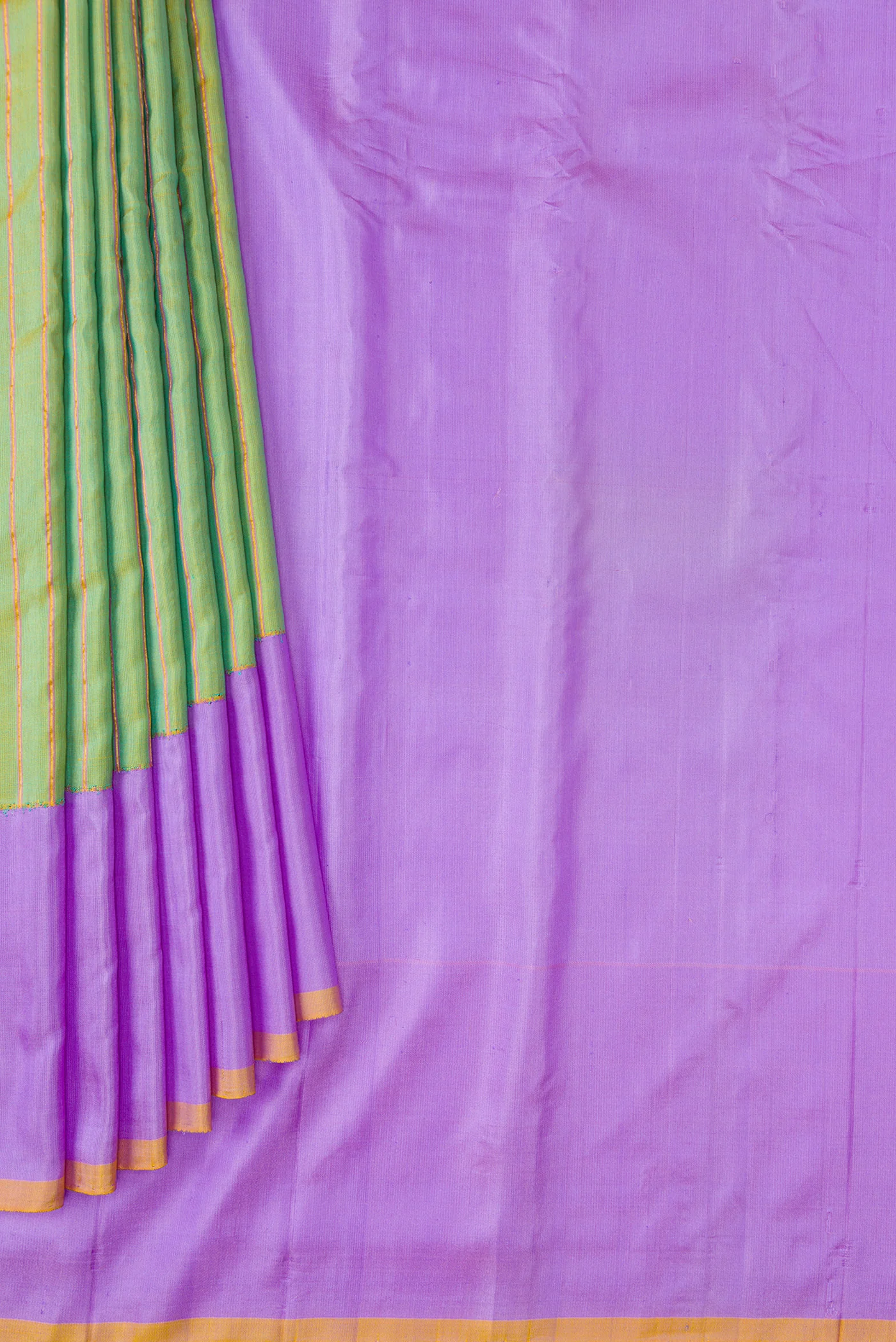 Green Gadwal Silk Saree - Image 4