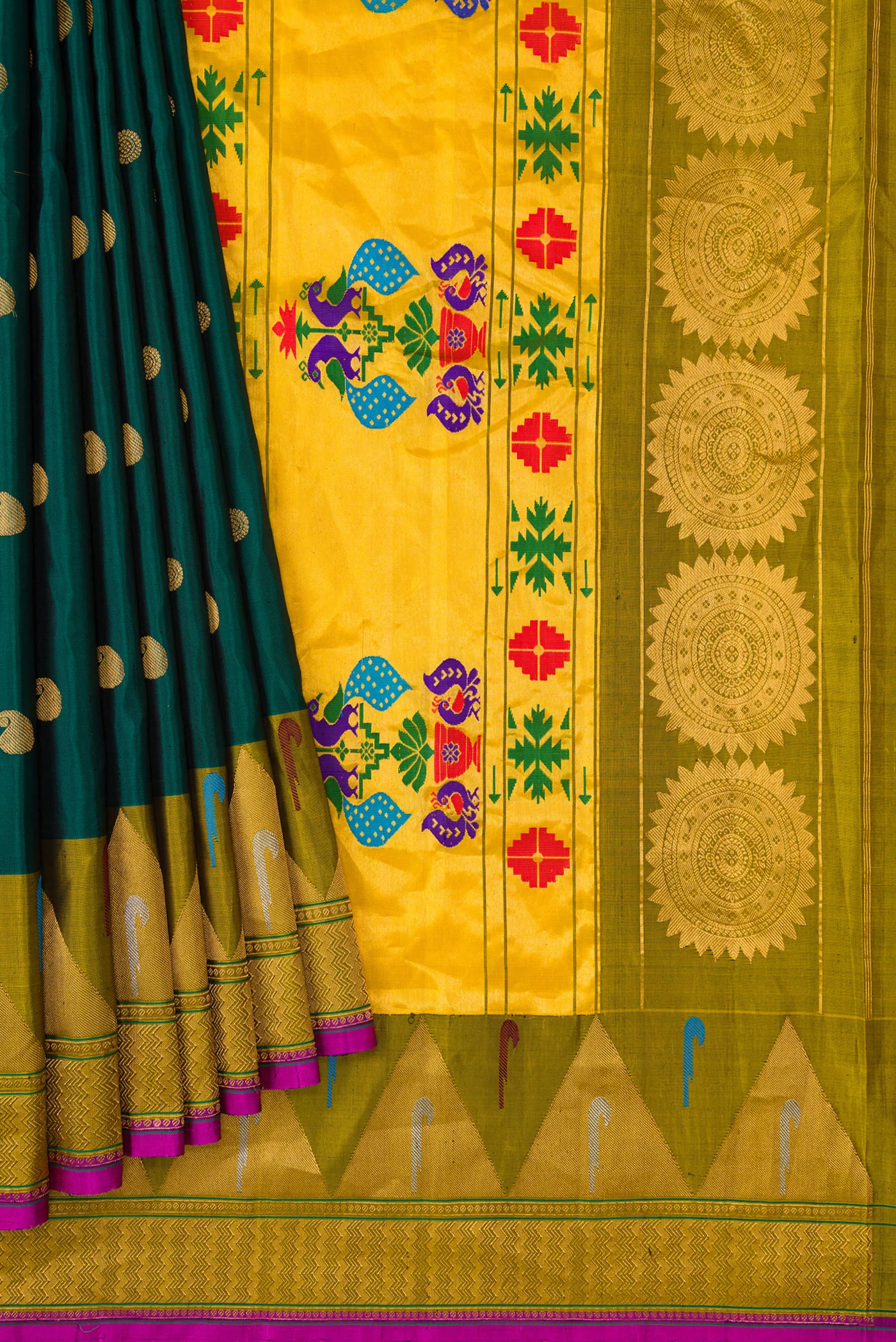 Teal Gadwal Silk Saree - Image 4