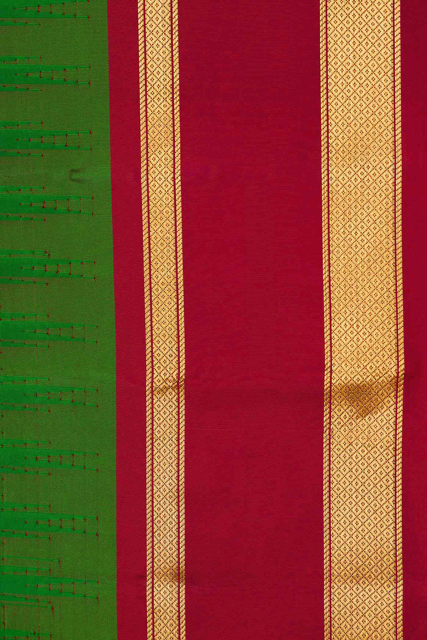 Green Dual Tone Kanchipuram Silk Saree - Image 3