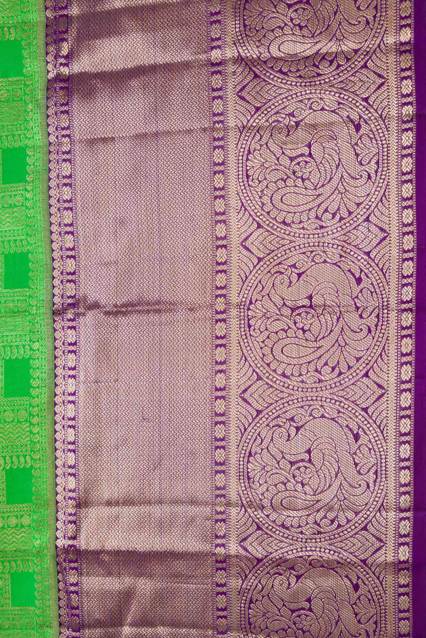 Green Dual Tone Kanchipuram Silk Saree - Image 3