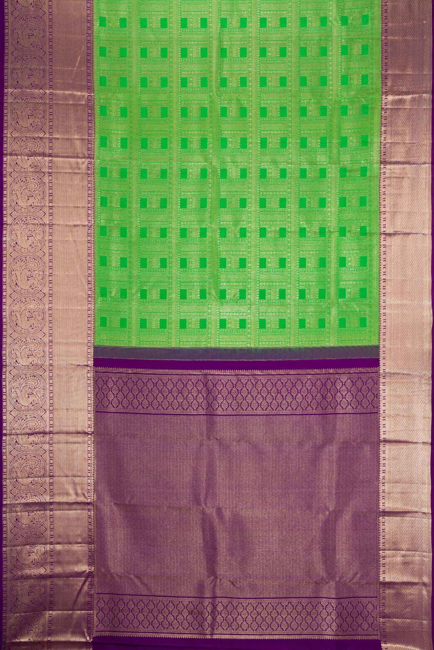 Green Dual Tone Kanchipuram Silk Saree - Image 6