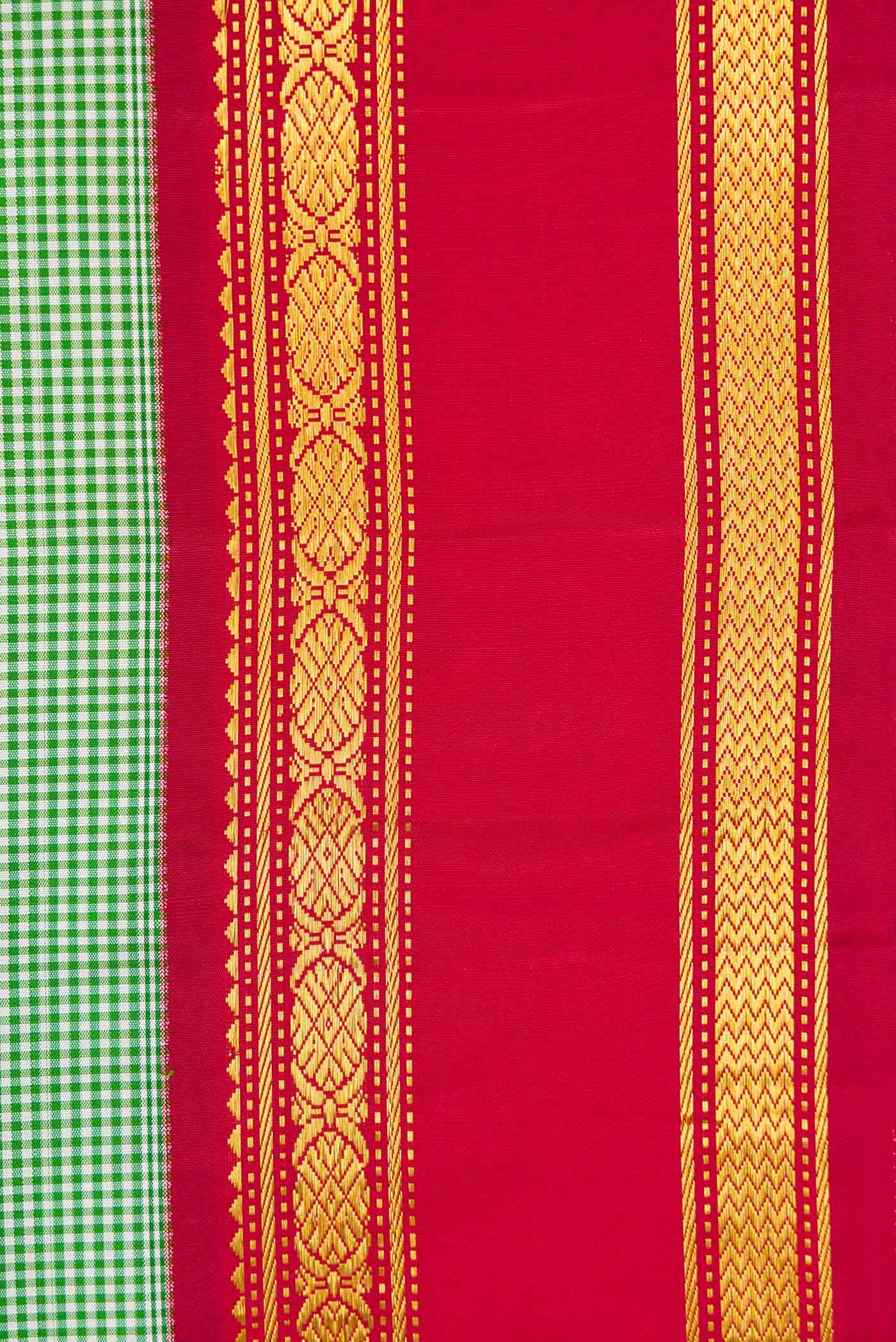 Green Dual Tone Kanjivaram Silk Saree - Image 3
