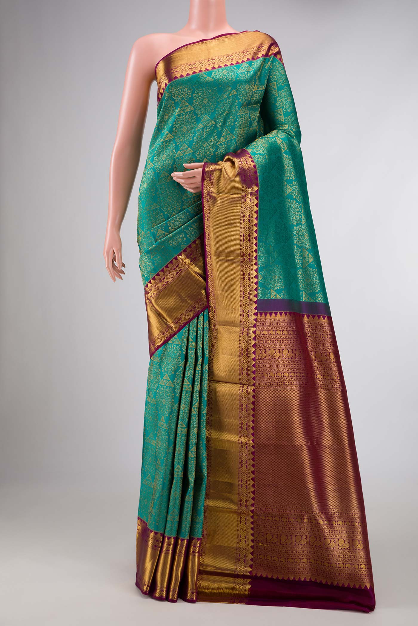 Green Dual Tone Kanchipuram Silk Saree