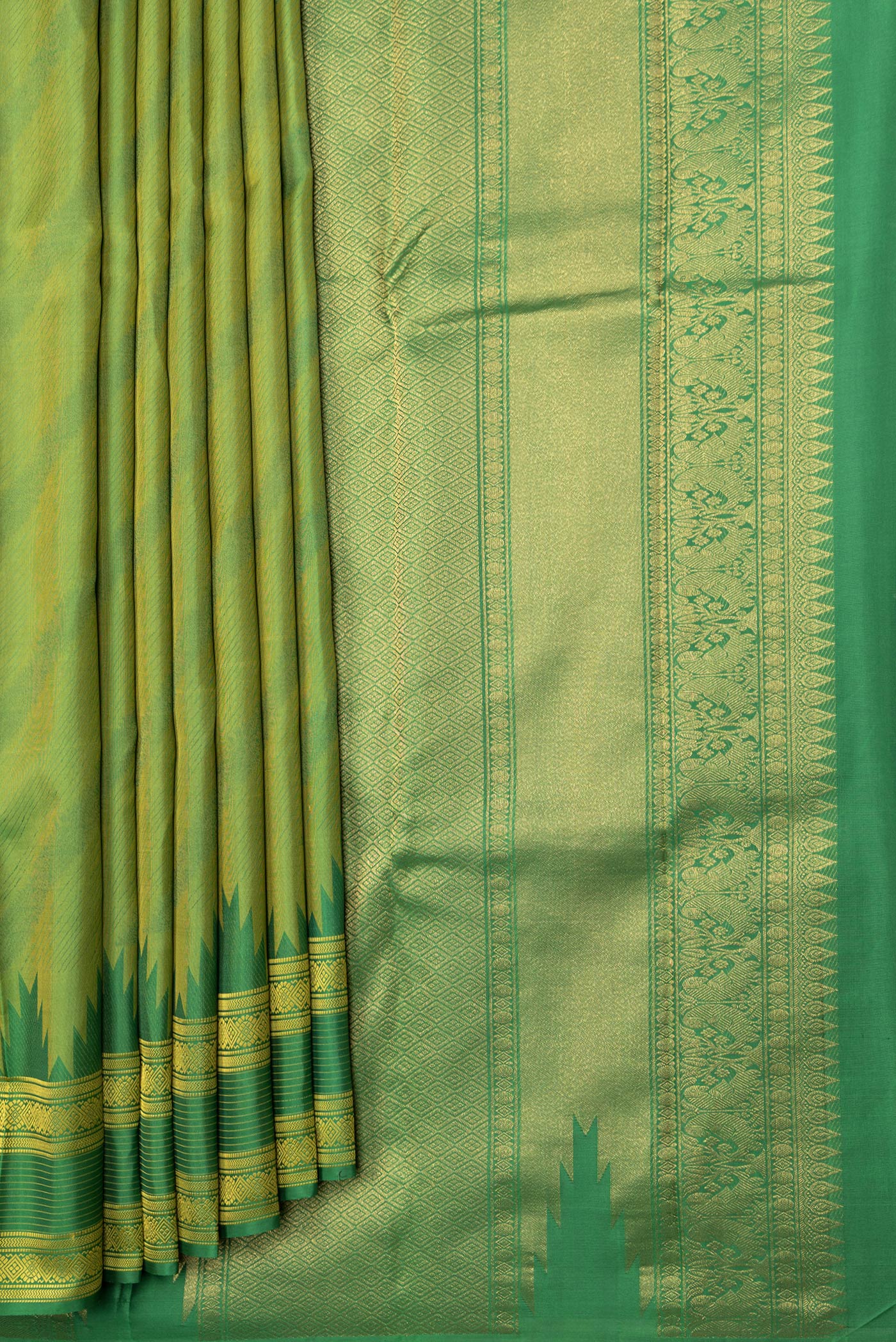 Green Kanchipuram Silk Saree - Image 4