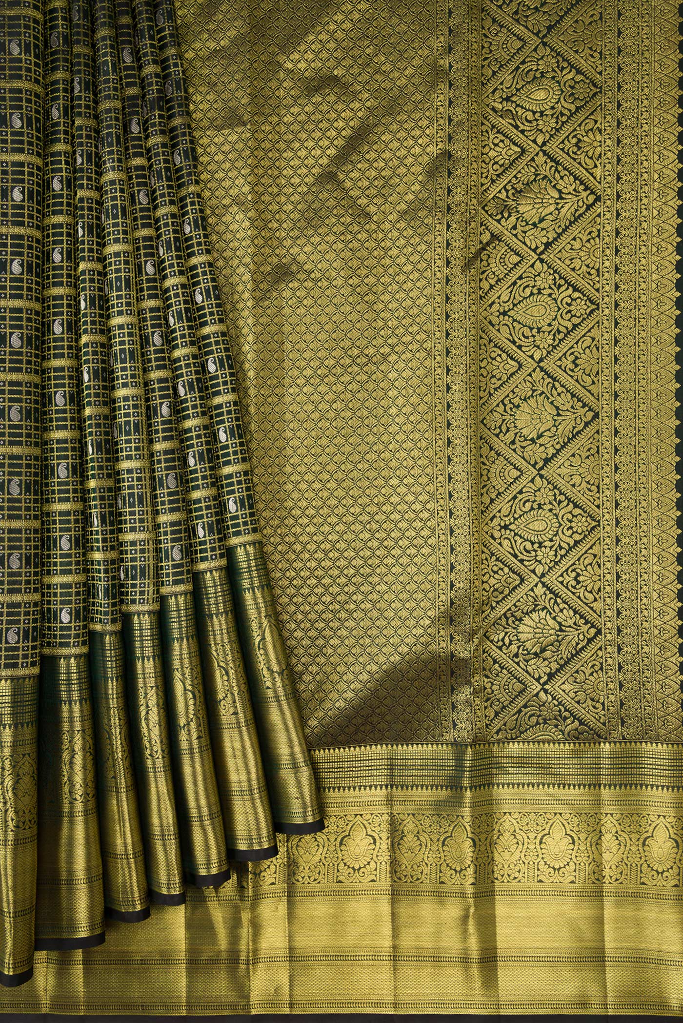 Bottle Green Kanchipuram Silk Saree - Image 4
