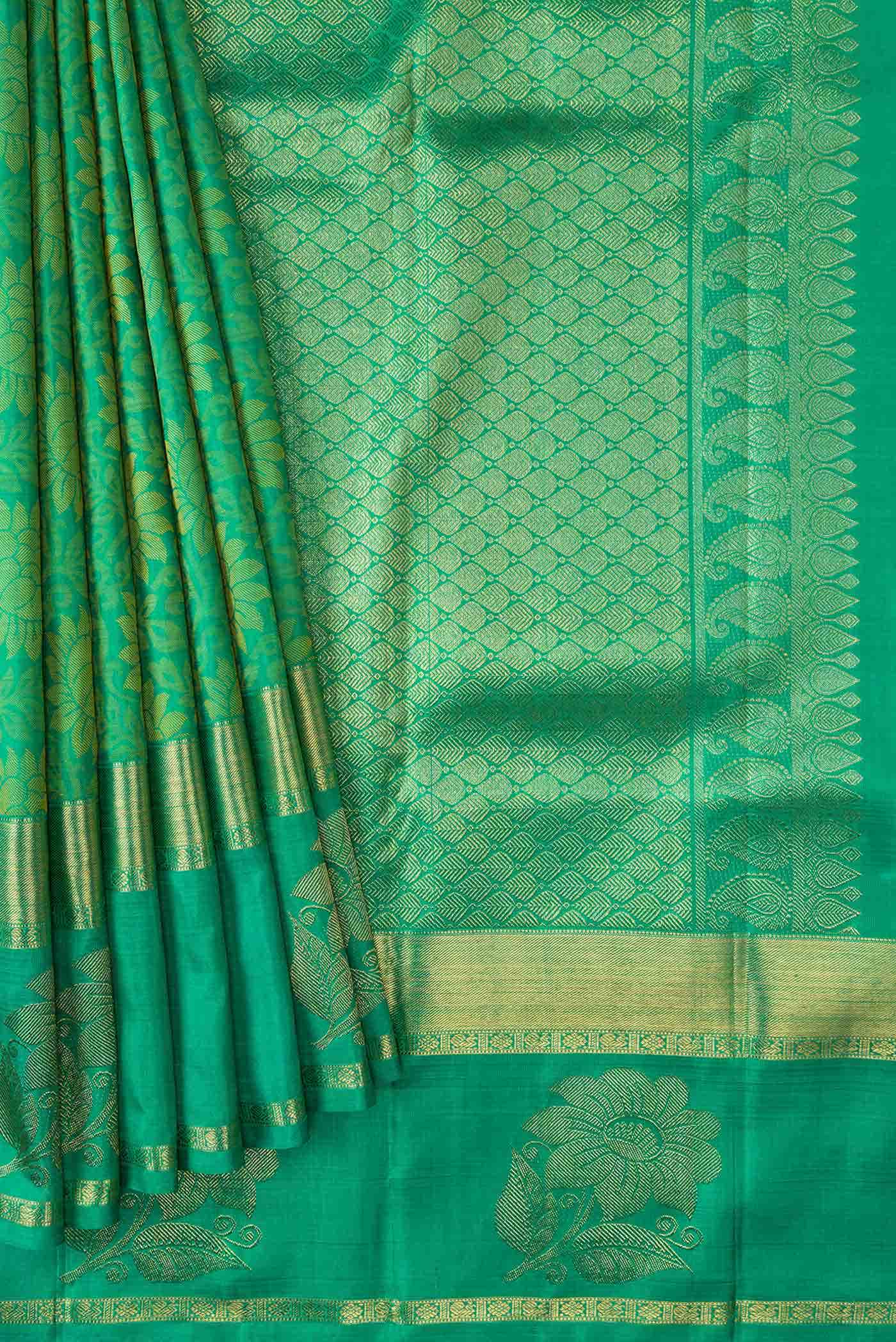 Pure Silk Pure Zari Green Dual Tone Kanchipuram Saree - Image 2
