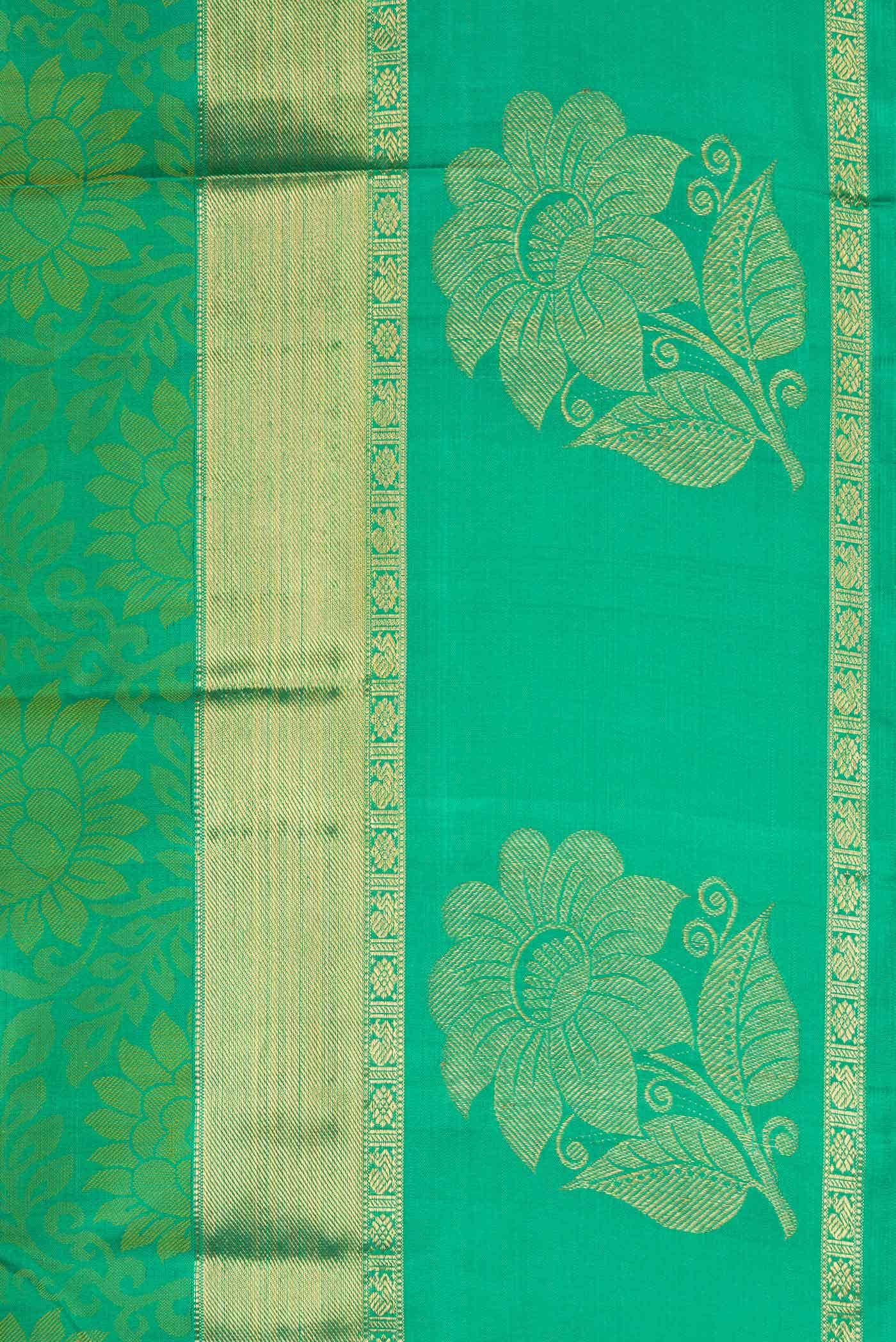 Pure Silk Pure Zari Green Dual Tone Kanchipuram Saree - Image 5