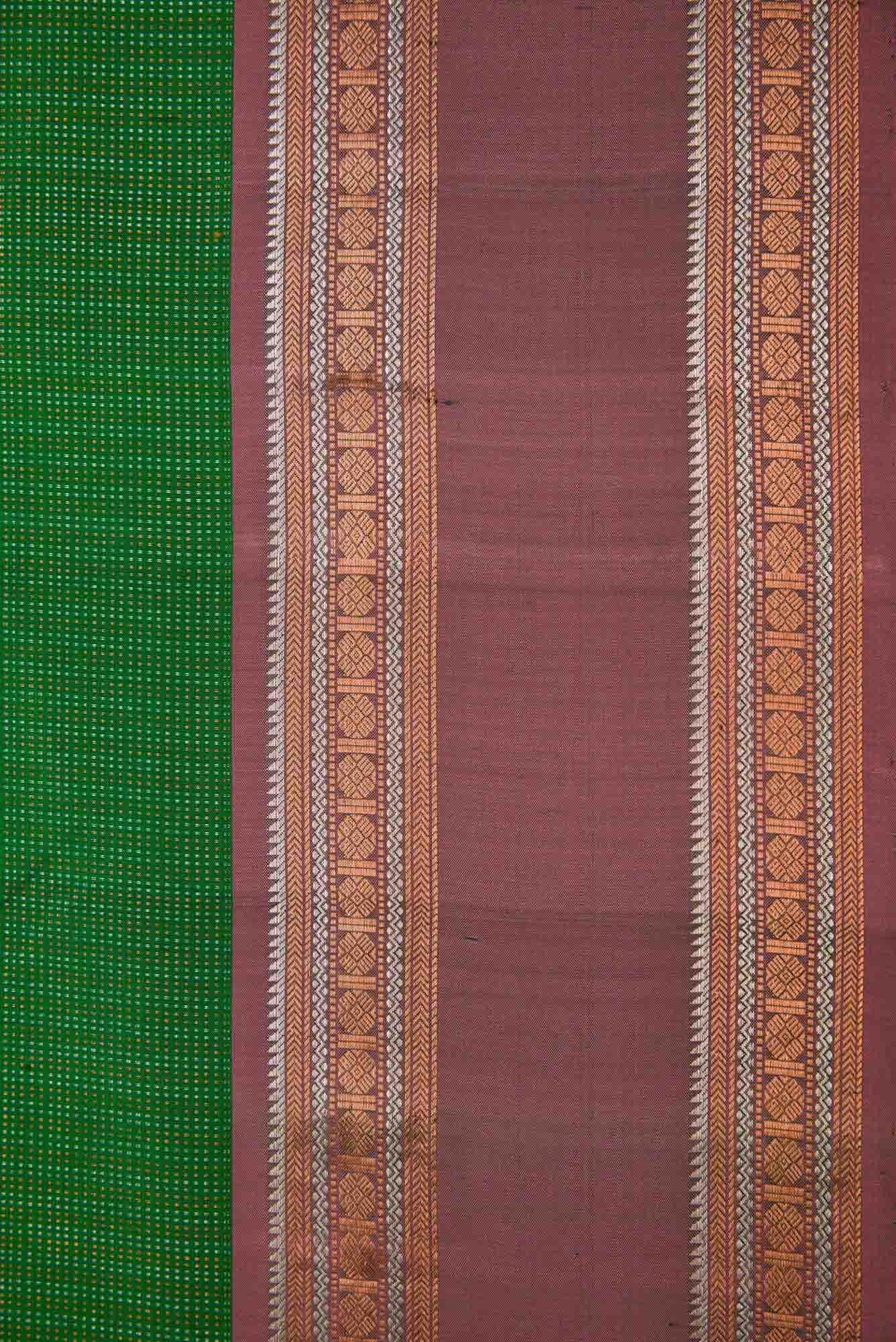 Green Dual Tone Kanchipuram Silk Saree - Image 5