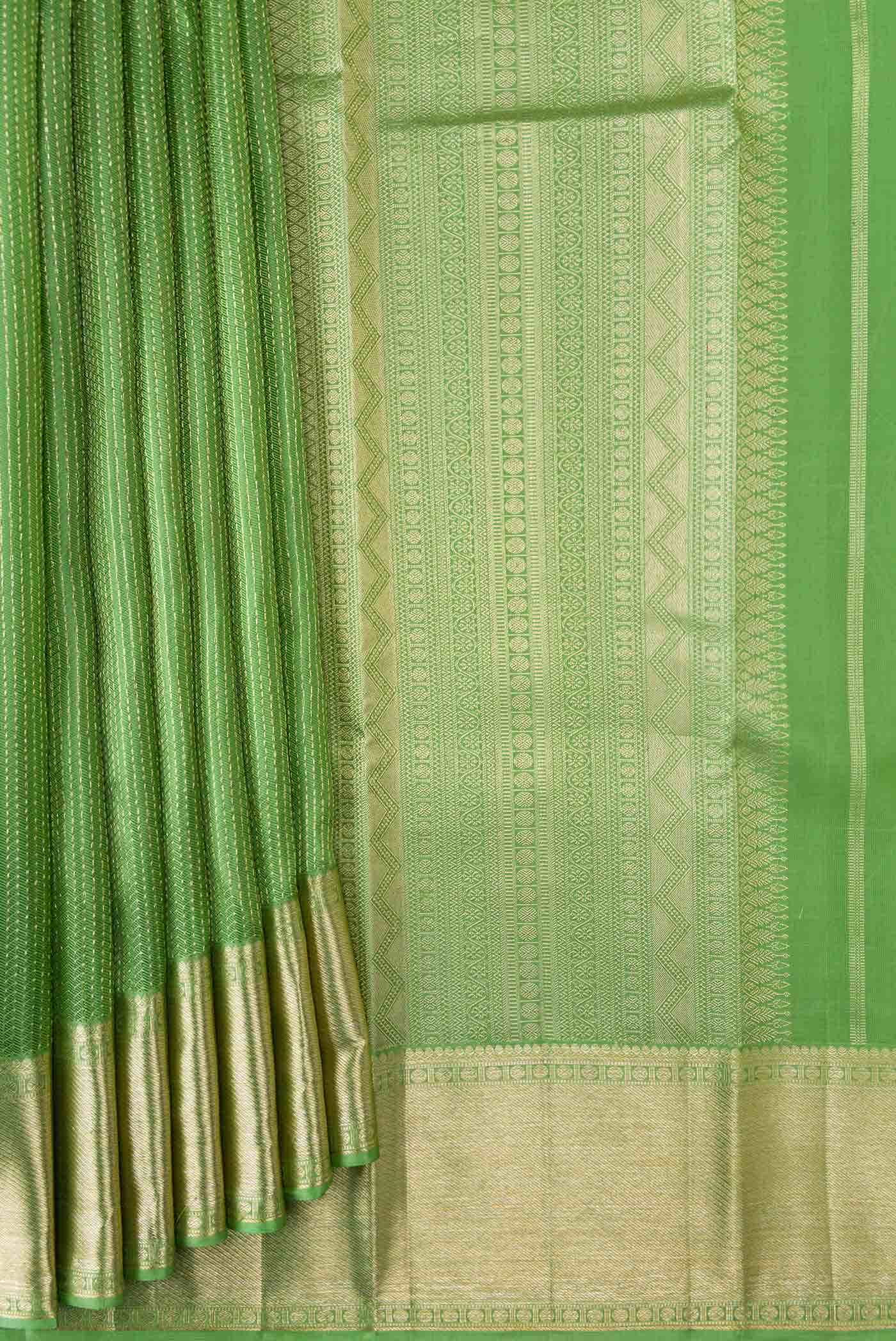 Green Dual Tone Kanjivaram Silk Saree - Image 2