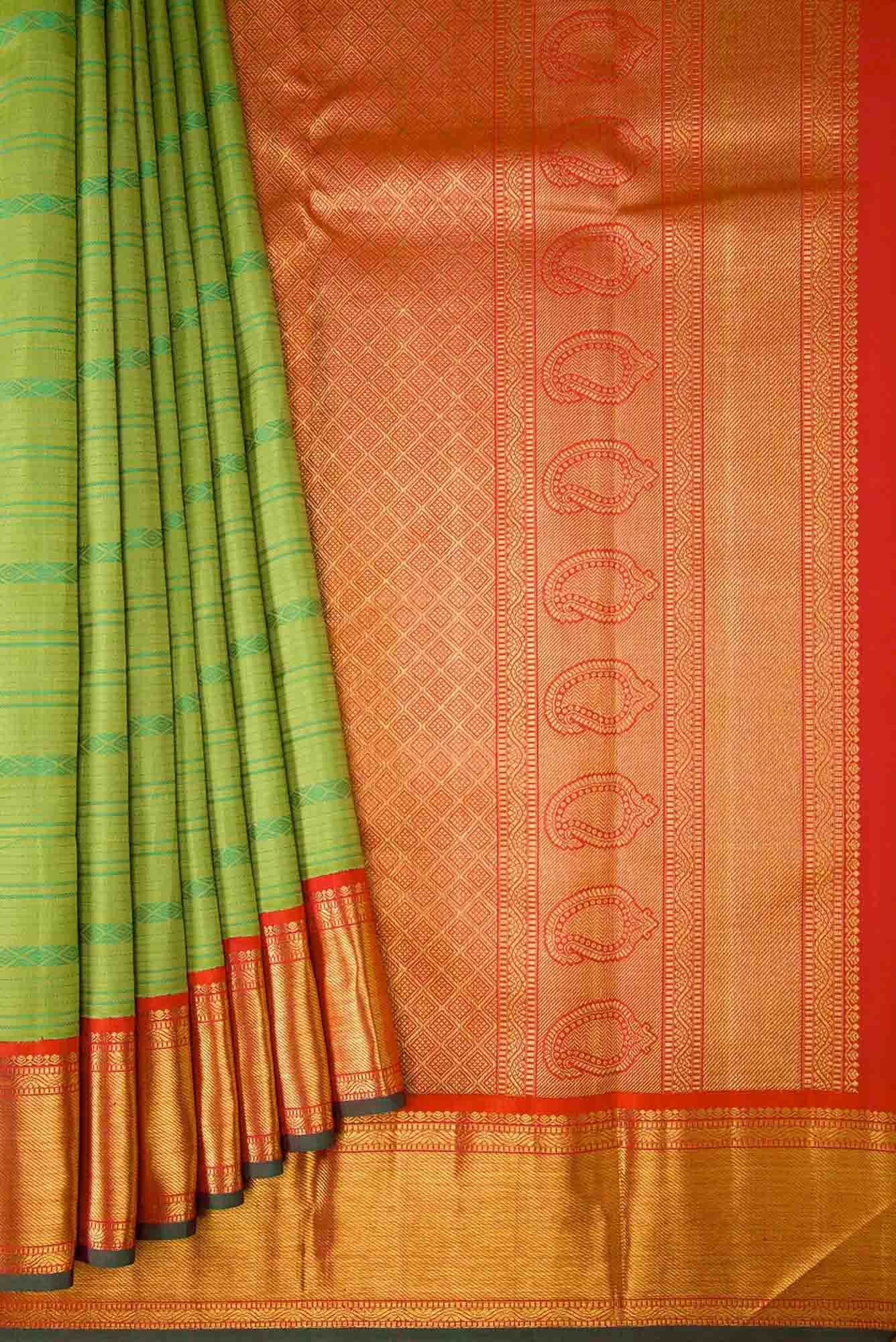 Pure Silk Pure Zari Green Dual Tone Kanjivaram Saree - Image 2