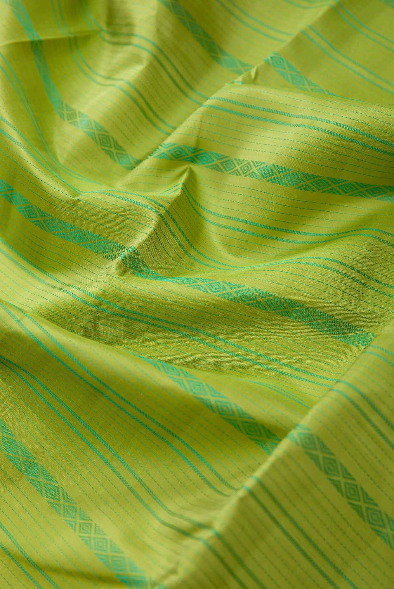 Pure Silk Pure Zari Green Dual Tone Kanjivaram Saree - Image 3