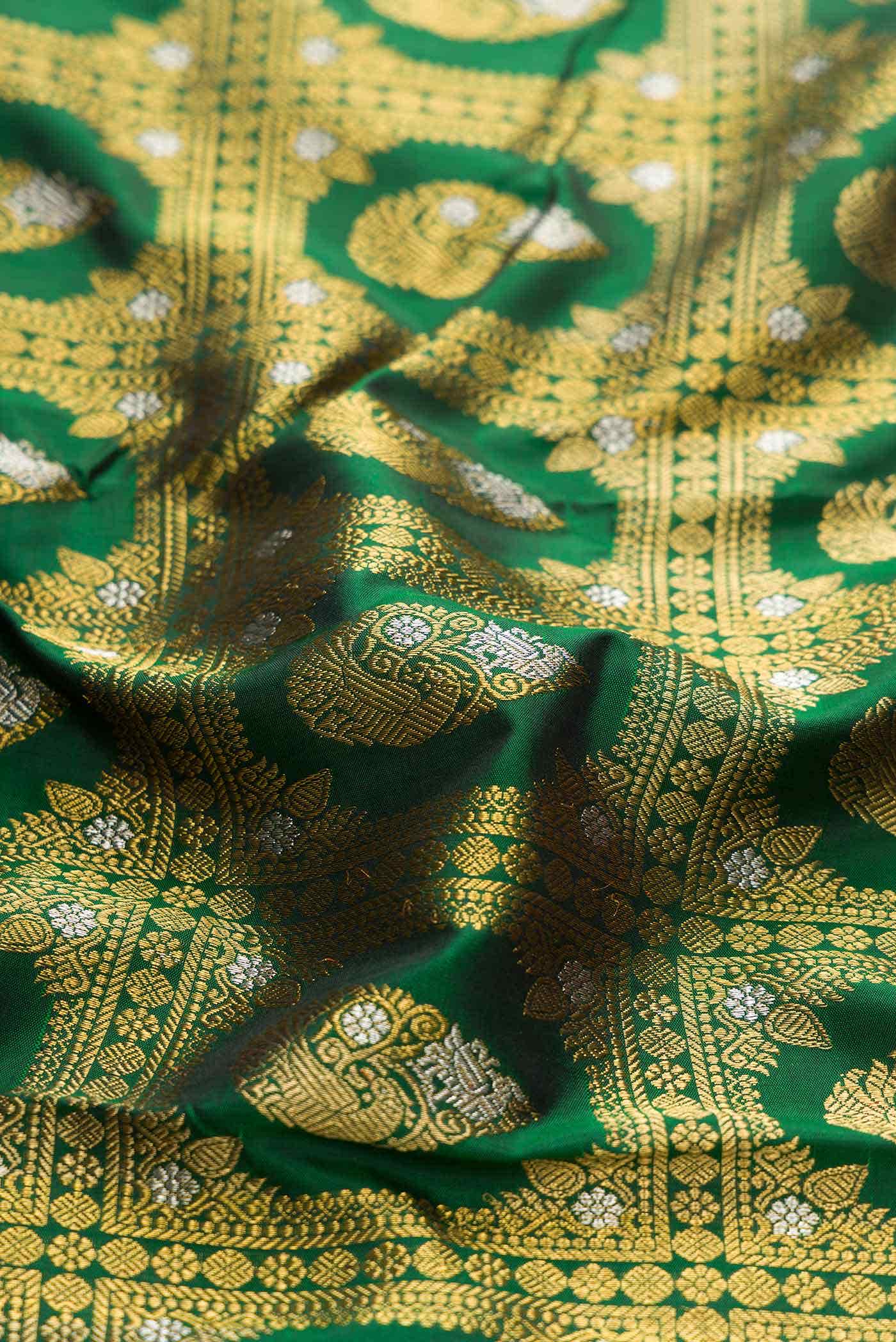 Pure Silk Pure Zari Green Dual Tone Kanjivaram Saree - Image 3