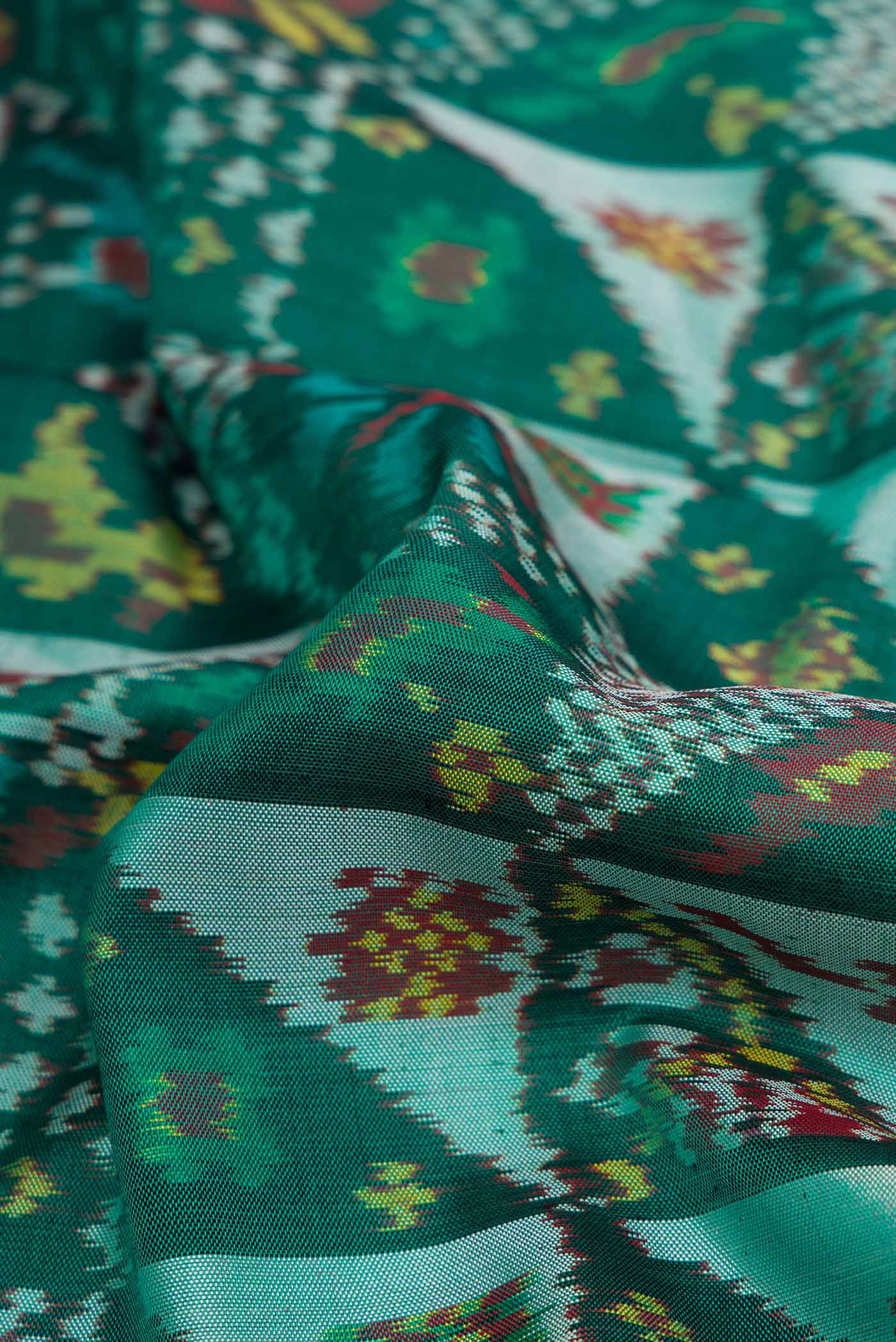 Green Dual Tone Rajkot Patola Silk Saree - Image 2