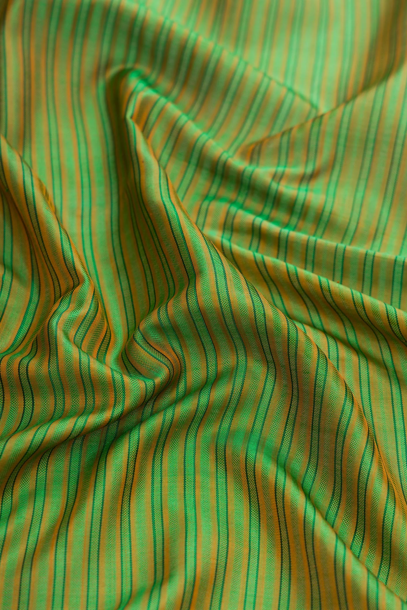 Green Dual Tone Rajkot Patola Silk Saree - Image 2