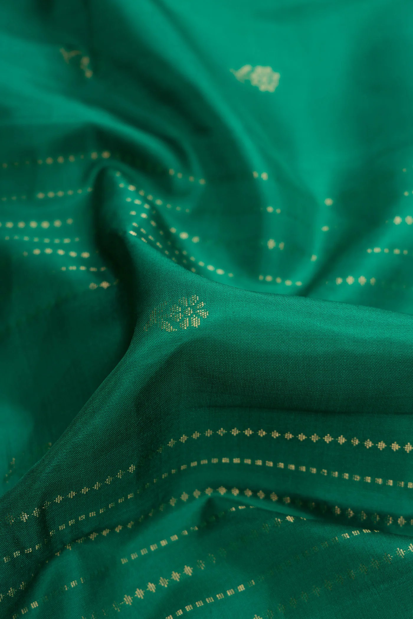 Green Soft Silk Saree - Image 2