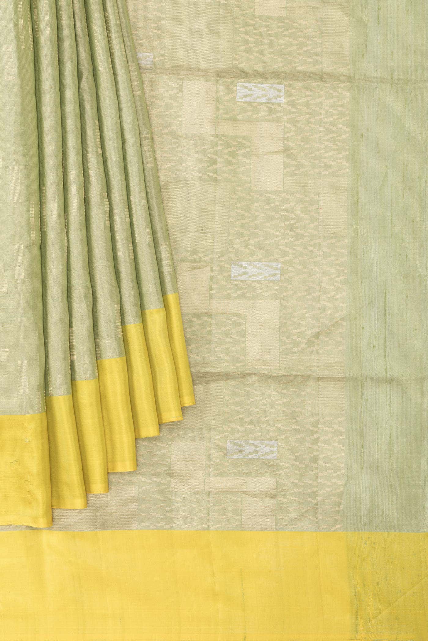 Green Dual Tone Soft Silk Saree - Image 2