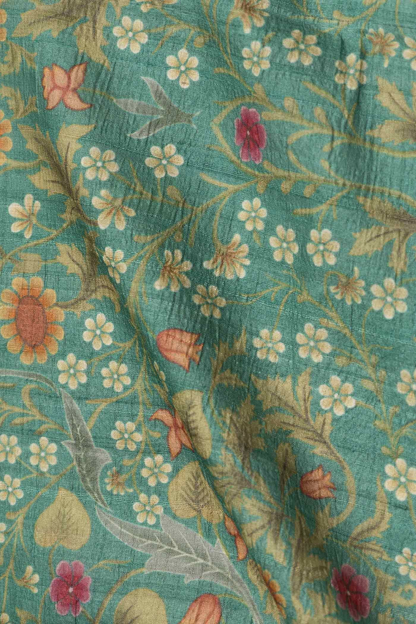 Green Dual Tone Tussar Silk Saree - Image 2