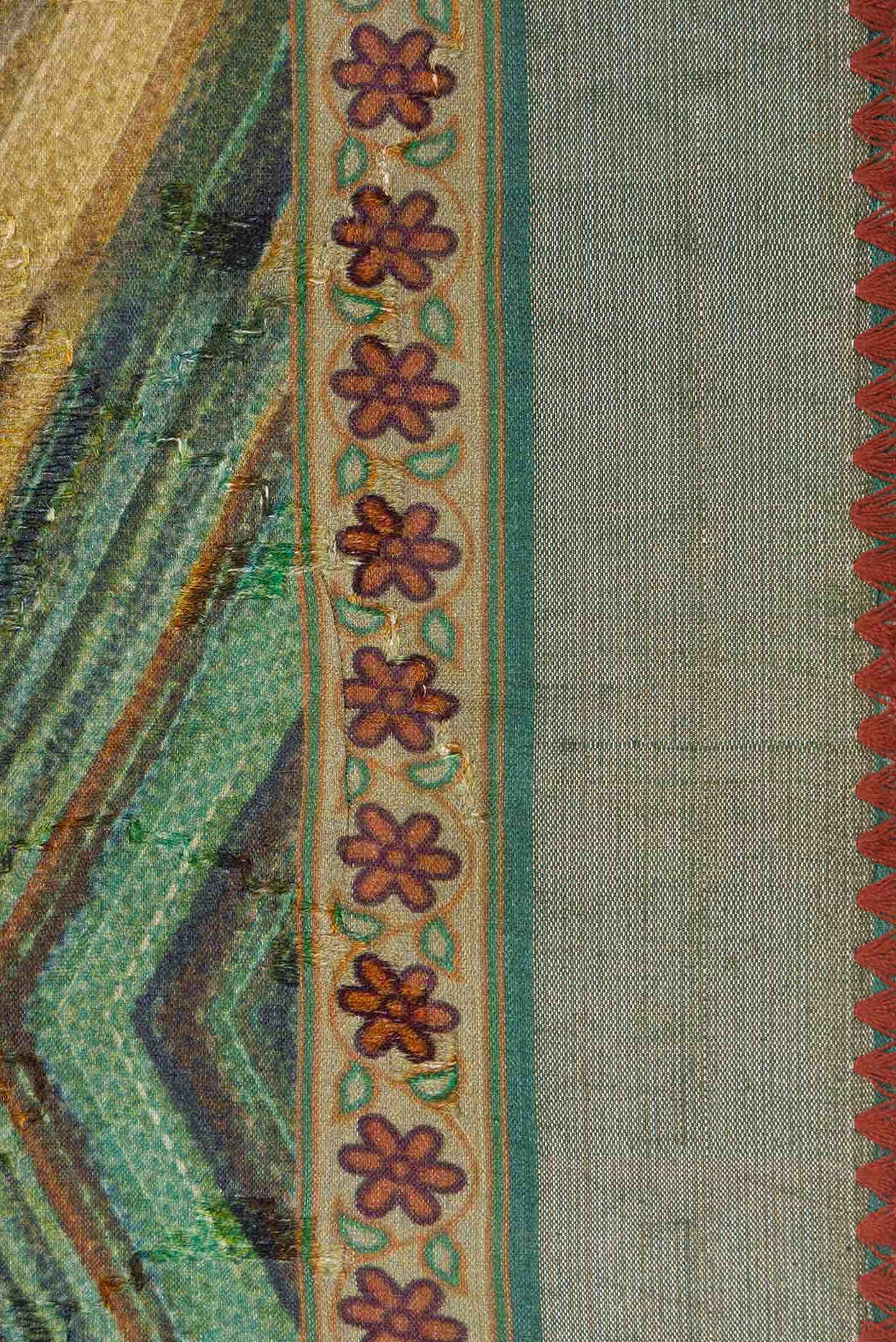 Green Dual Tone Tussar Silk Saree - Image 3
