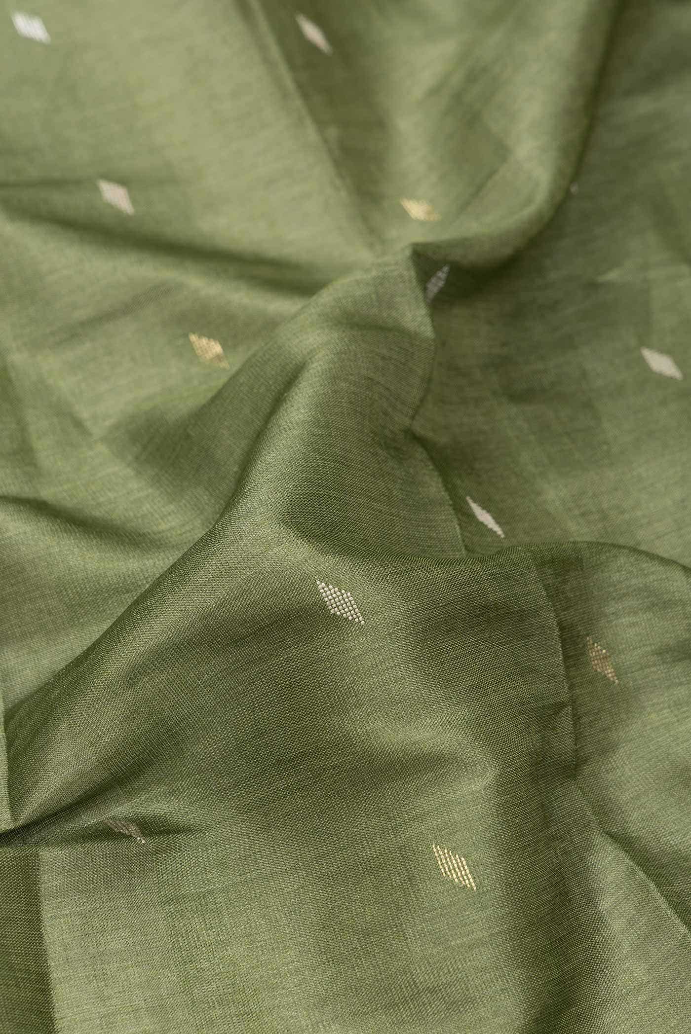 Green Dual Tone Tussar Silk Saree - Image 3
